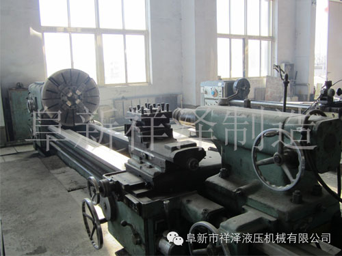 普車CW6163C 最大工件長(zhǎng)度3米、最大工件回轉(zhuǎn)直徑630mm